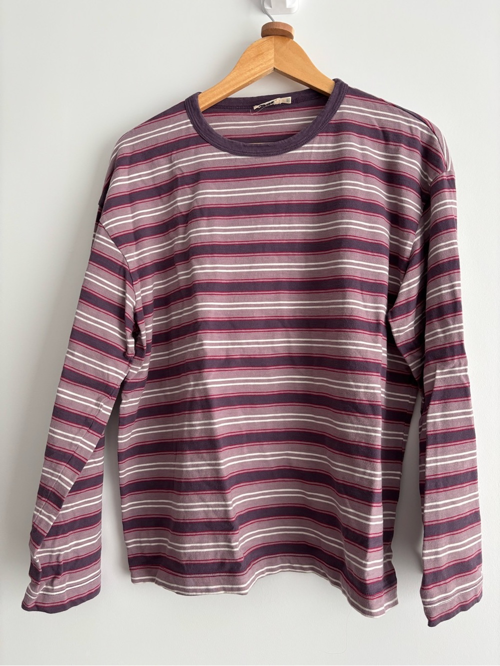 Faherty women’s size M purple striped tee